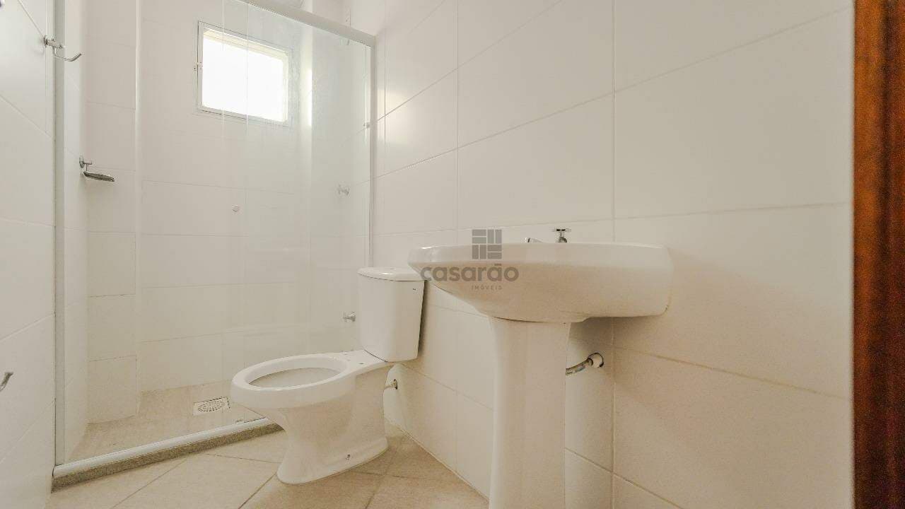 k1azgr-apartamento-2-quartos-no-pelotas-banheiro-social.jpg