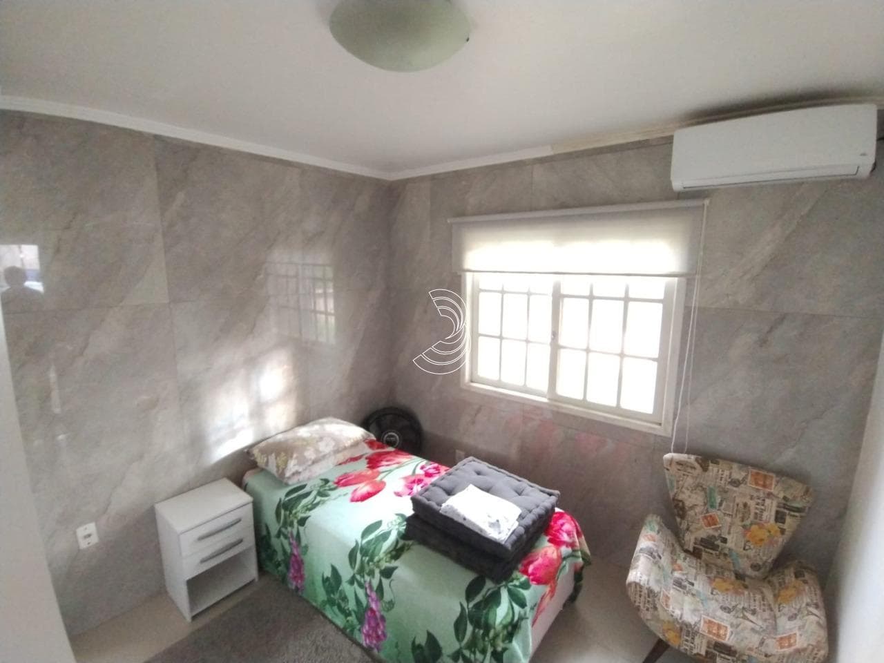 k4q3o-i3q2iDpTI8GBF21581q_1437066225766de51c_TlkODNlOTc1Y2Mw_o_wm.jpg