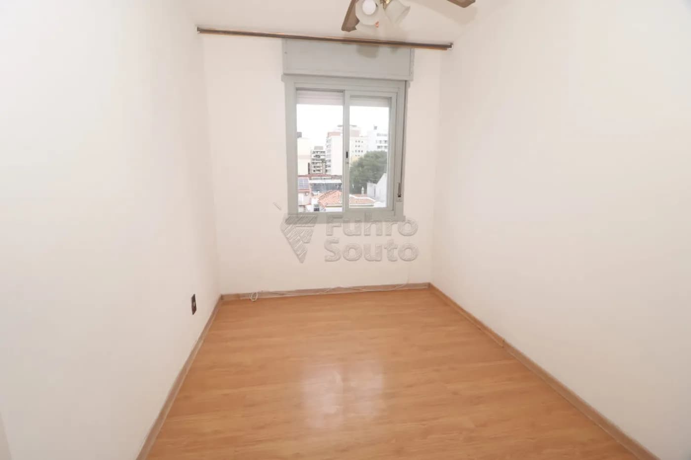 k7160u-pelotas-apartamento-padrao-centro-27-01-2026_13-48-49-6978ec7138aa3.webp