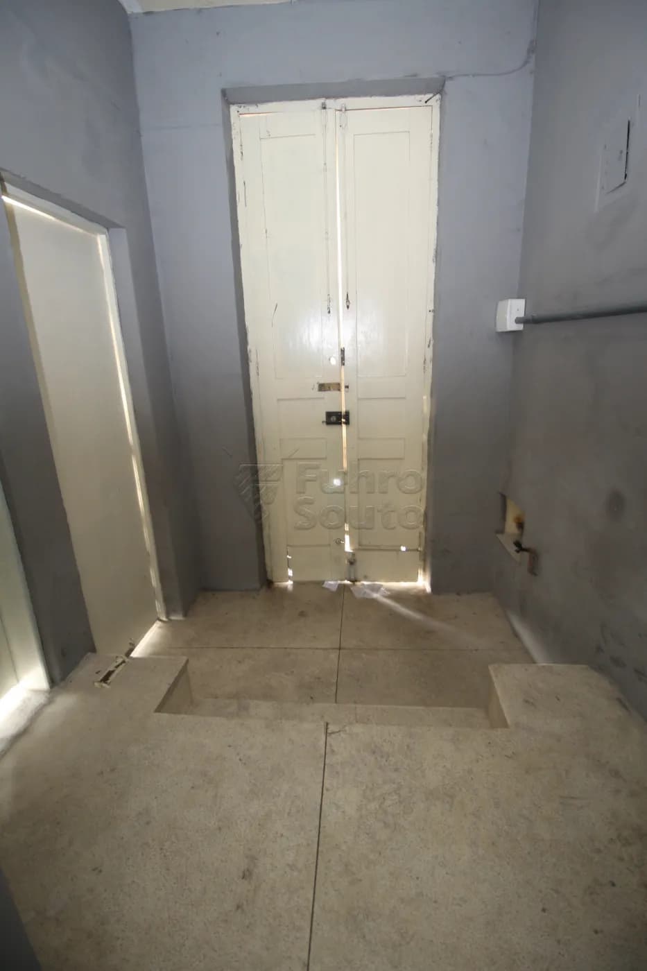 k88x8-pelotas-comercial-casa-centro-08-02-2024_22-13-46-9.webp