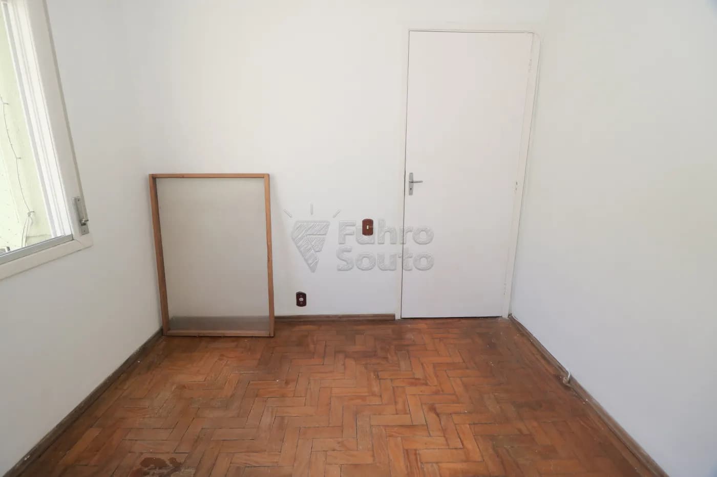 kg148-pelotas-apartamento-padrao-centro-03-12-2025_23-53-49-23.webp