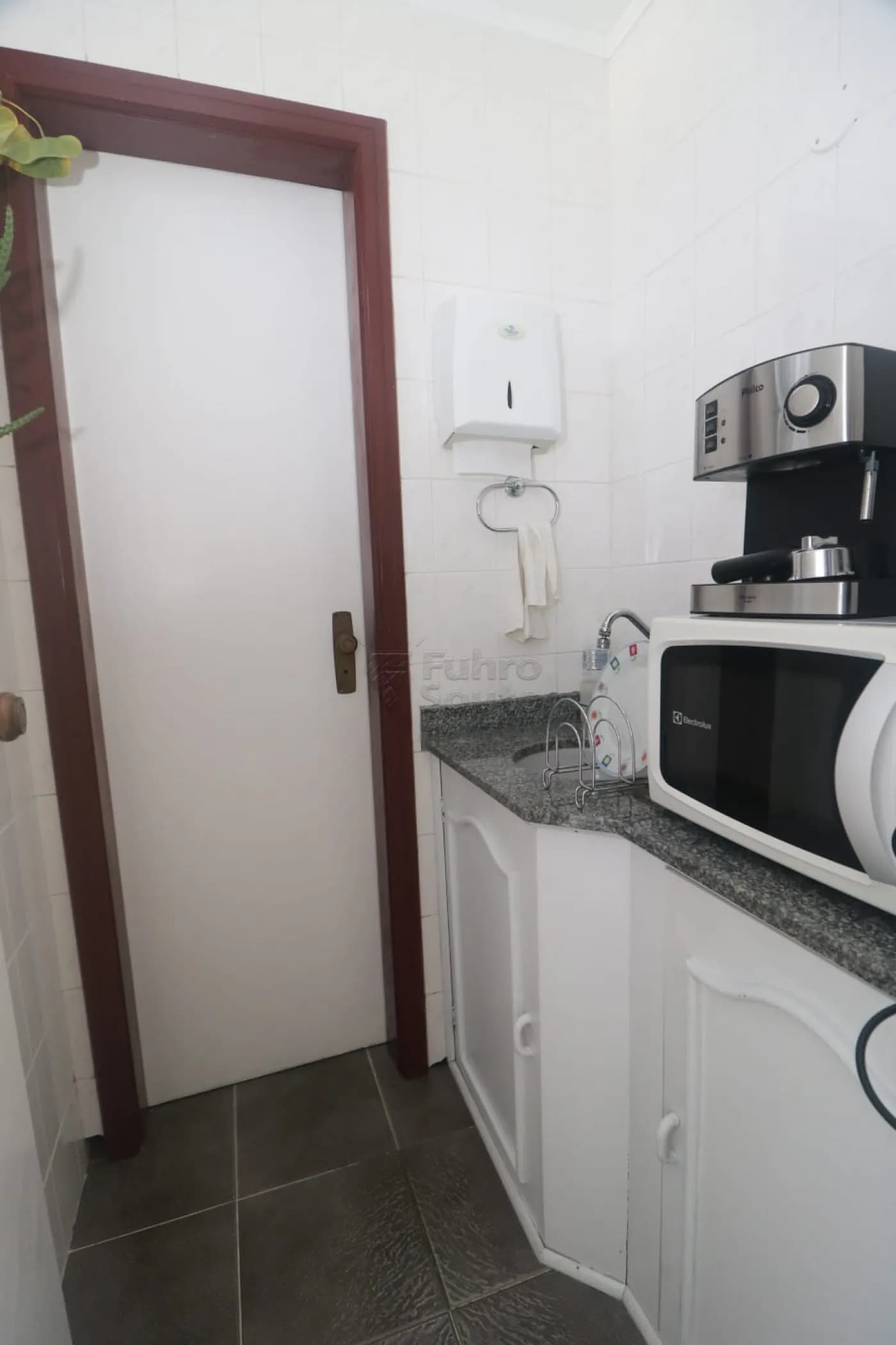 khf1qf-pelotas-comercial-loja-em-condominio-centro-20-05-2026_15-11-08-6a0df93c9a044.webp