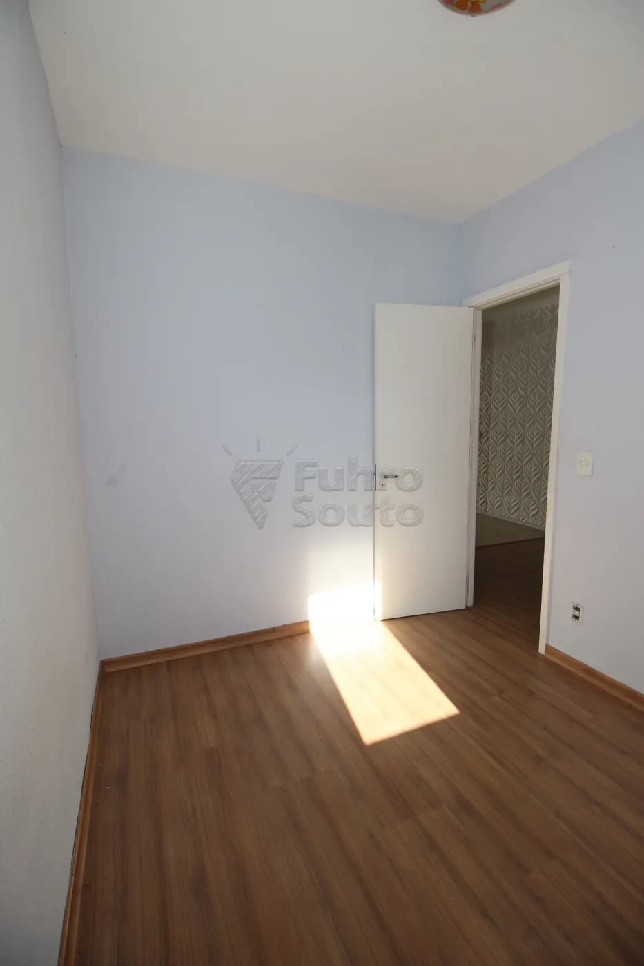 kmh1ckj-pelotas-casa-condominio-areal-17-05-2024_23-40-53-17.webp