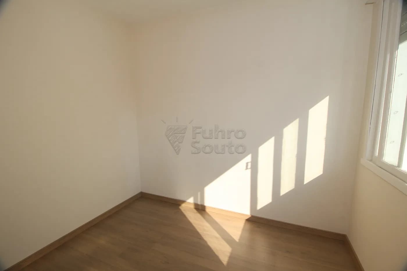 kmuryq-pelotas-apartamento-padrao-centro-02-08-2024_23-31-54-20.webp