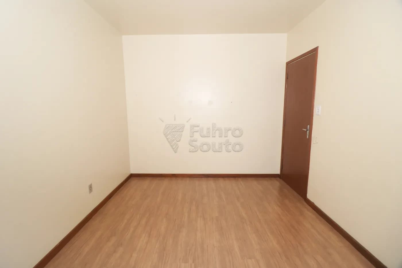 knib5a-pelotas-apartamento-padrao-centro-25-03-2026_23-46-37-69c49e0d6c294.webp