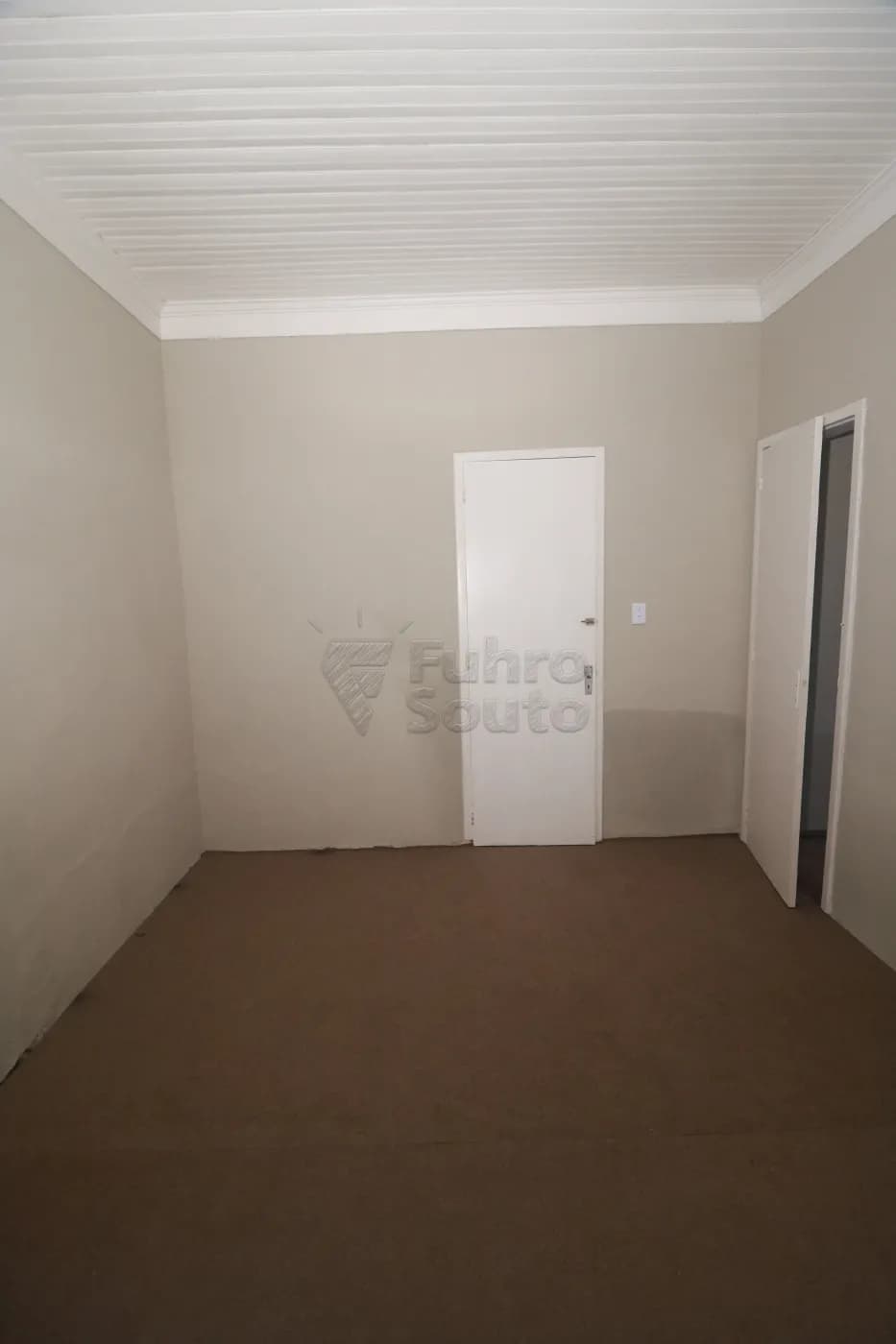 kqzzkb-pelotas-casa-padrao-centro-10-07-2026_00-16-40-6a506418097ba.webp