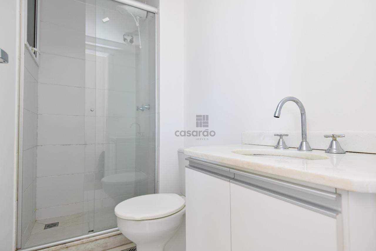 l8k76e-apartamento-3-quartos-no-pelotas-banheiro-social.jpg