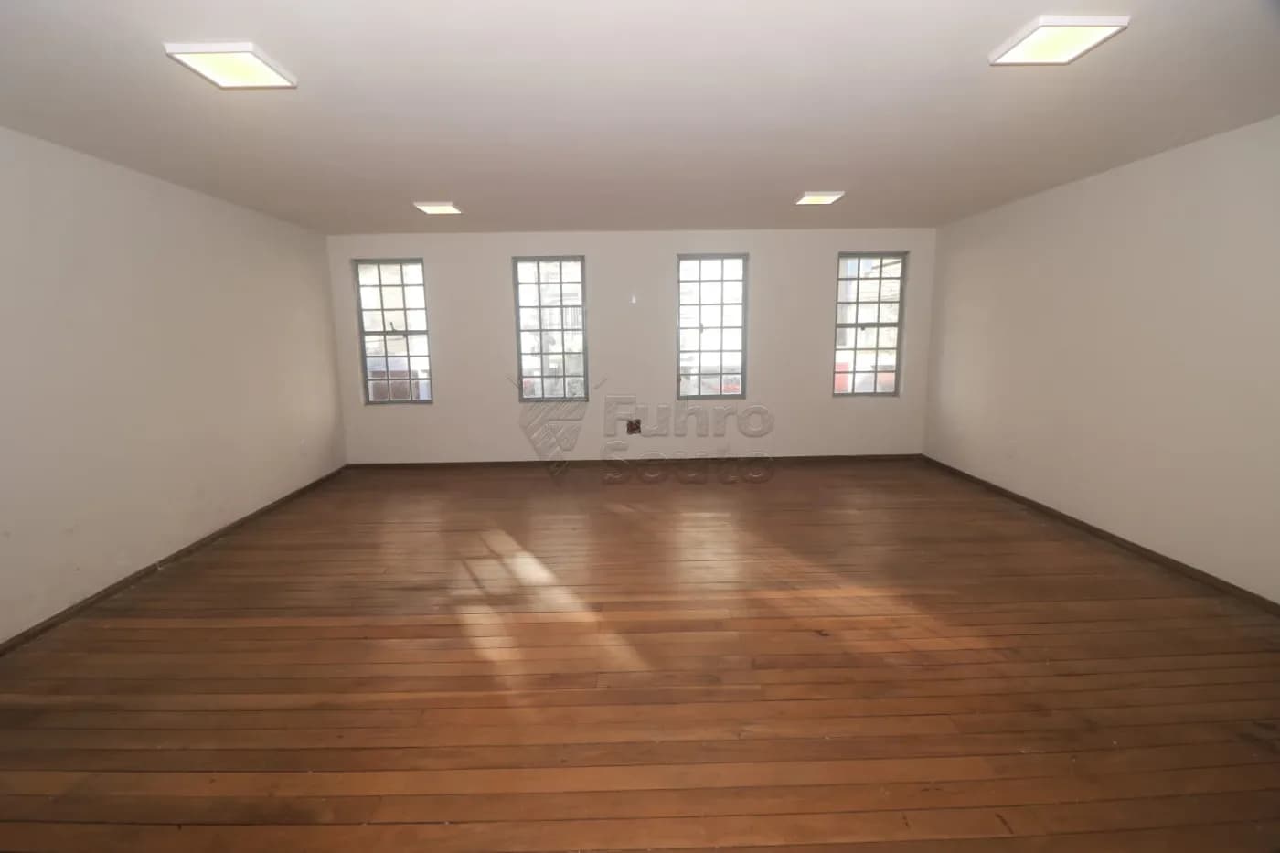 l92dck-pelotas-comercial-casa-centro-21-05-2026_18-12-56-6a0f75580ca1b.webp