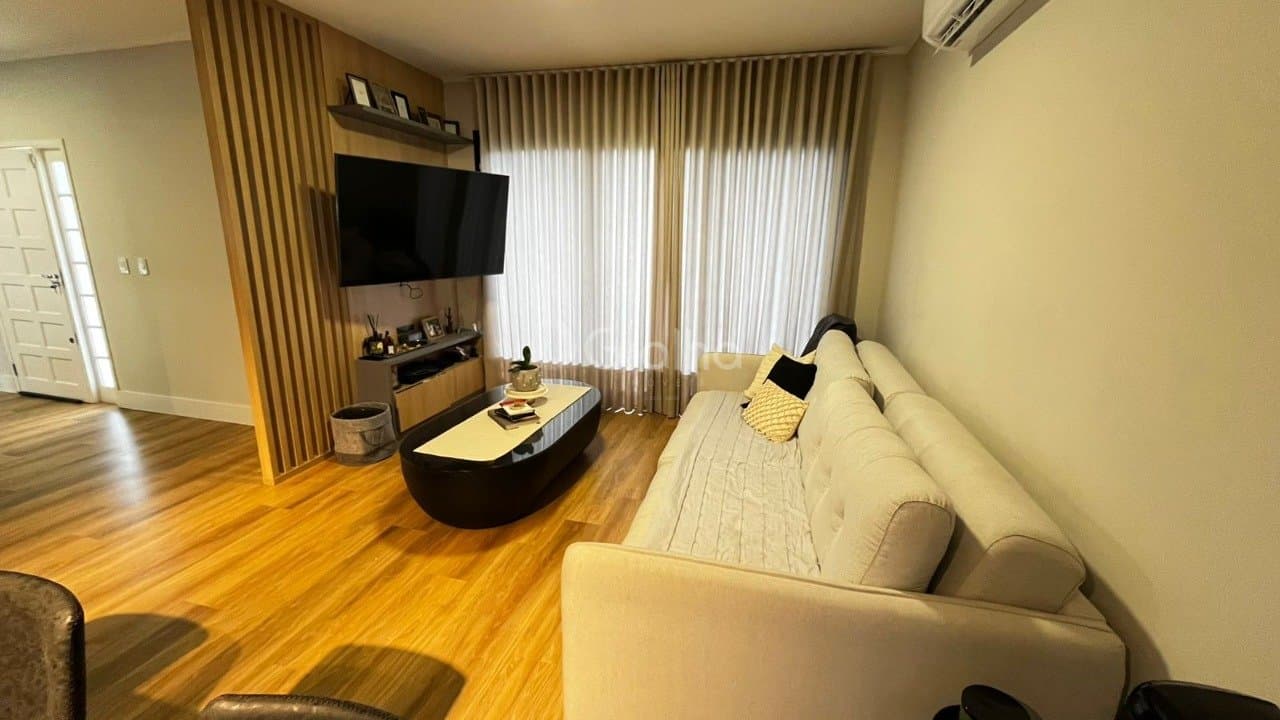 larzh-i98Ww474W5TQ18B1FG1m1_38988686515e7d83f0.jpg