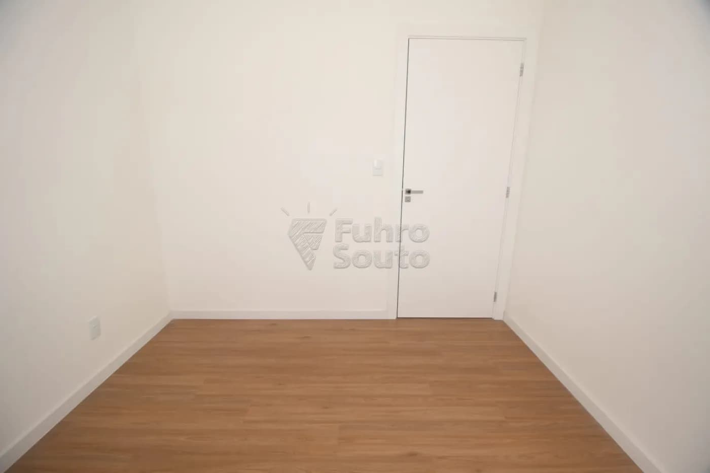 ld333-pelotas-apartamento-padrao-centro-17-04-2025_17-58-24-13.webp
