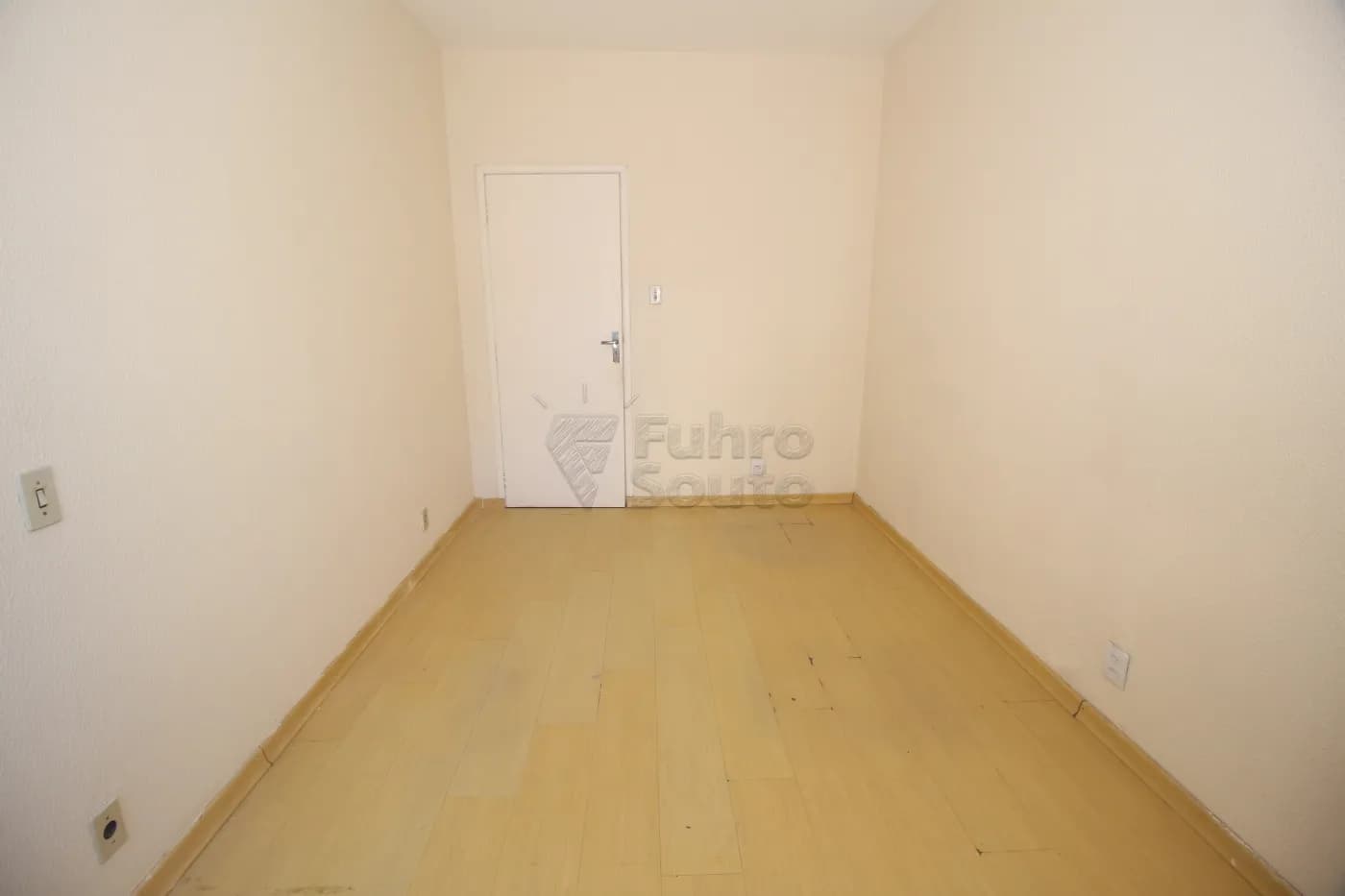 ldwx6-pelotas-casa-padrao-centro-04-11-2025_01-04-06-43.webp