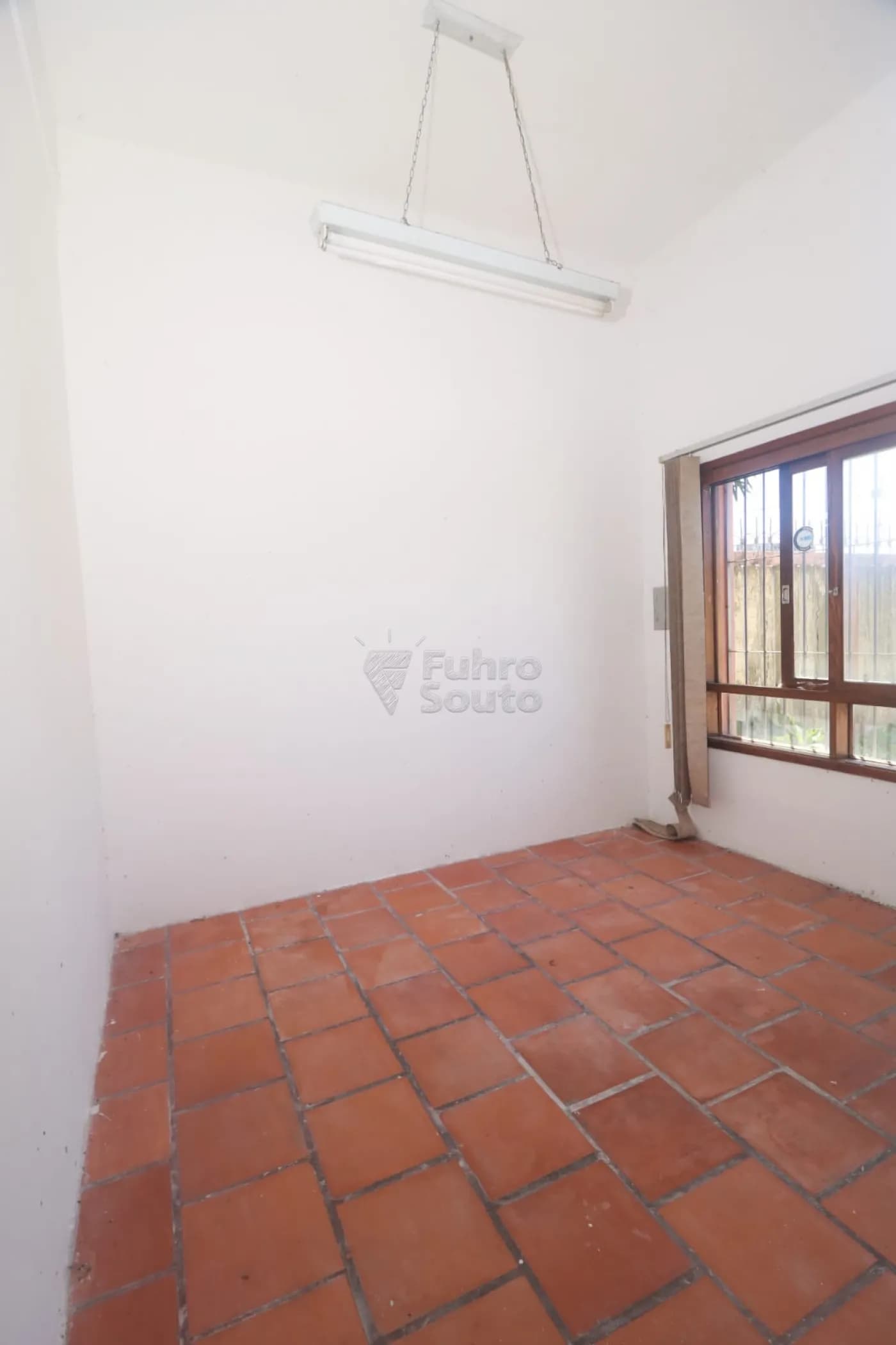 ljl1e-pelotas-comercial-loja-em-condominio-centro-12-12-2025_13-36-03-693c4473a79eb.webp