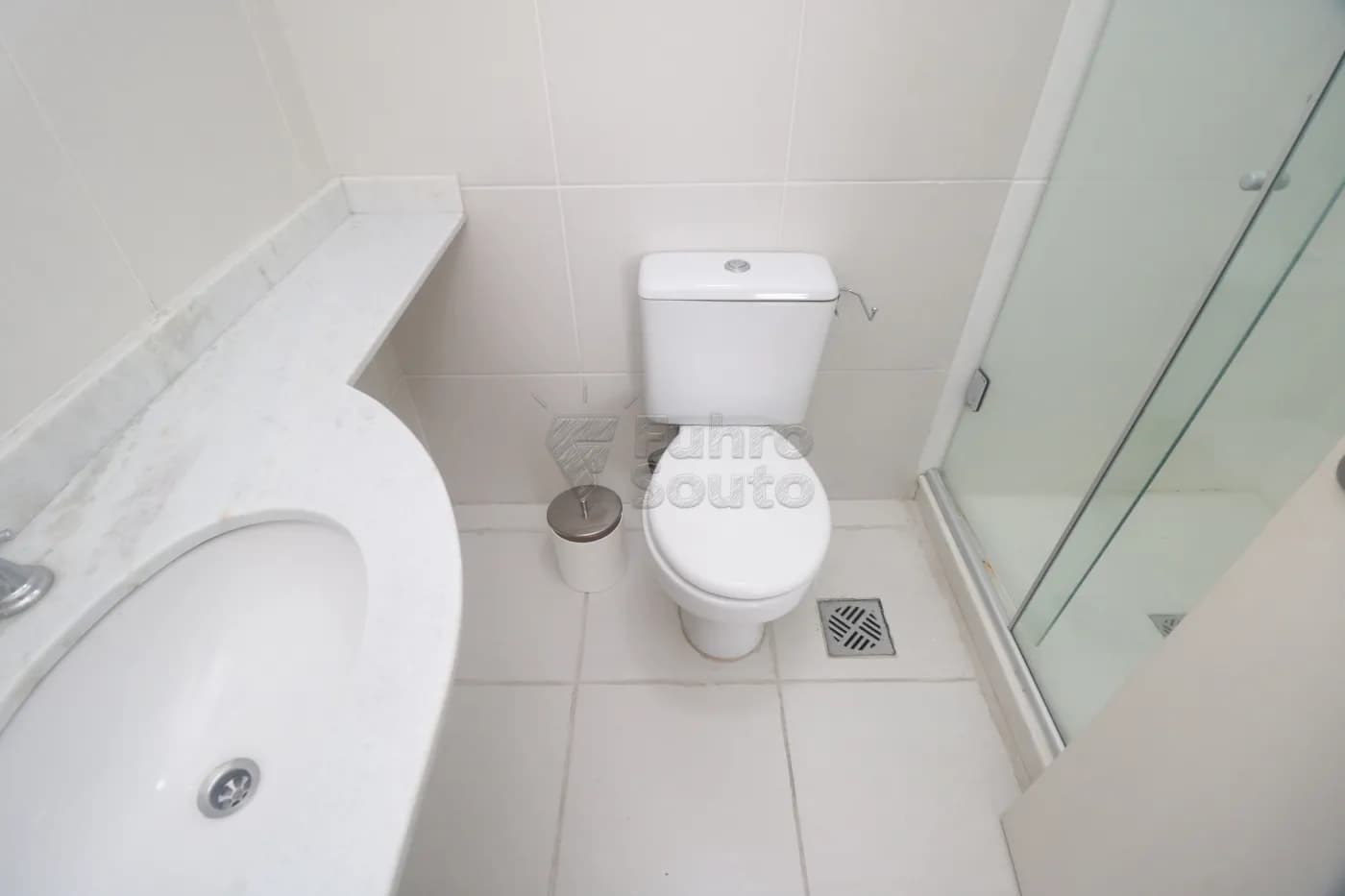 lk2q4-pelotas-apartamento-padrao-centro-05-03-2026_23-30-56-69aa3c603afbc.webp