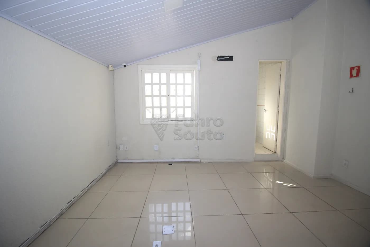 ll1bhk-pelotas-comercial-predio-centro-24-09-2025_23-30-09-39.webp