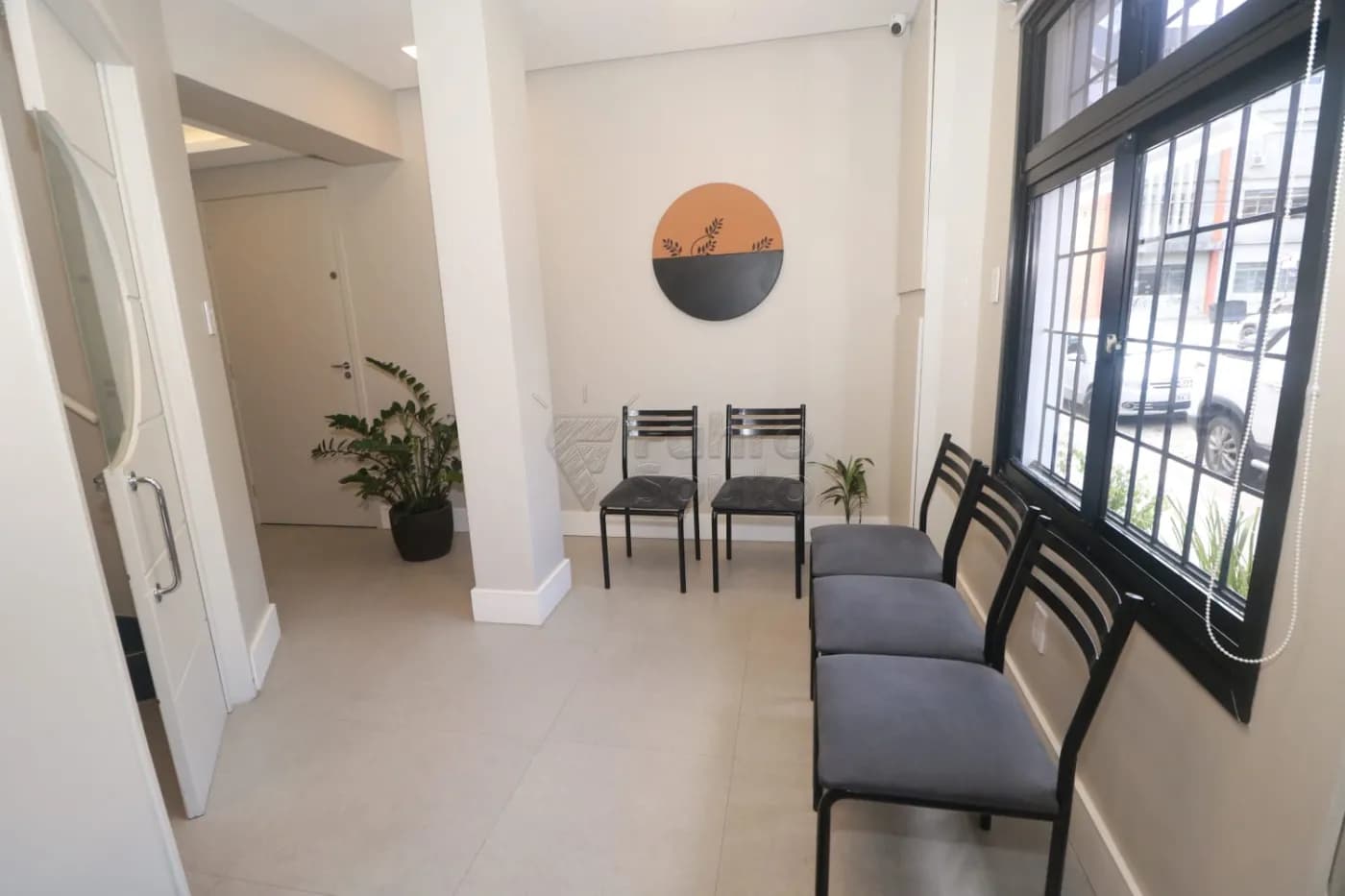 lnyi6-pelotas-comercial-sala-fora-de-condominio-centro-04-12-2025_11-14-24-19.webp