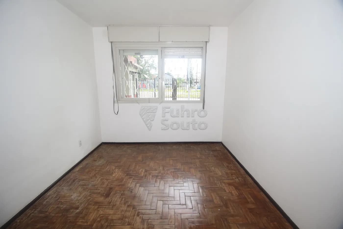 lt5lre-pelotas-apartamento-fora-de-condominio-fragata-10-04-2025_12-19-19-9.webp