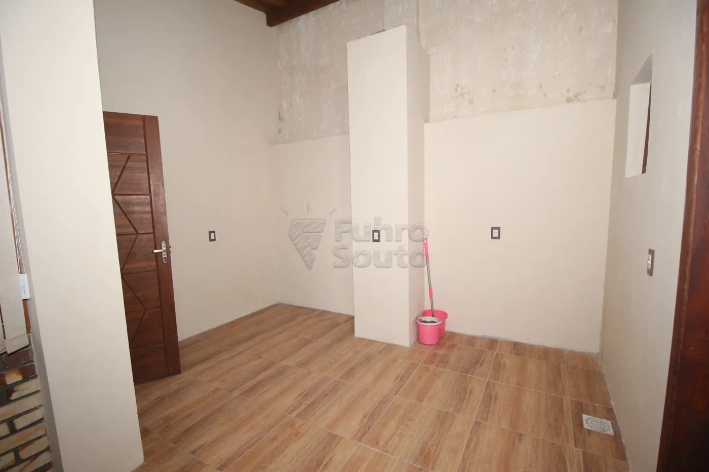 lx2daf-pelotas-casa-padrao-centro-04-05-2024_23-00-26-33.webp