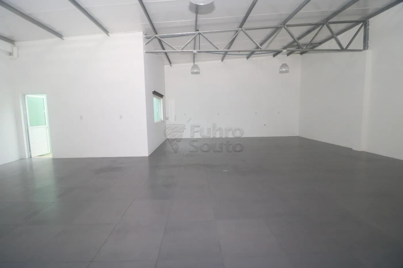 lyj84s-pelotas-comercial-predio-tres-vendas-29-05-2026_11-34-21-6a19a3ed9df27.webp