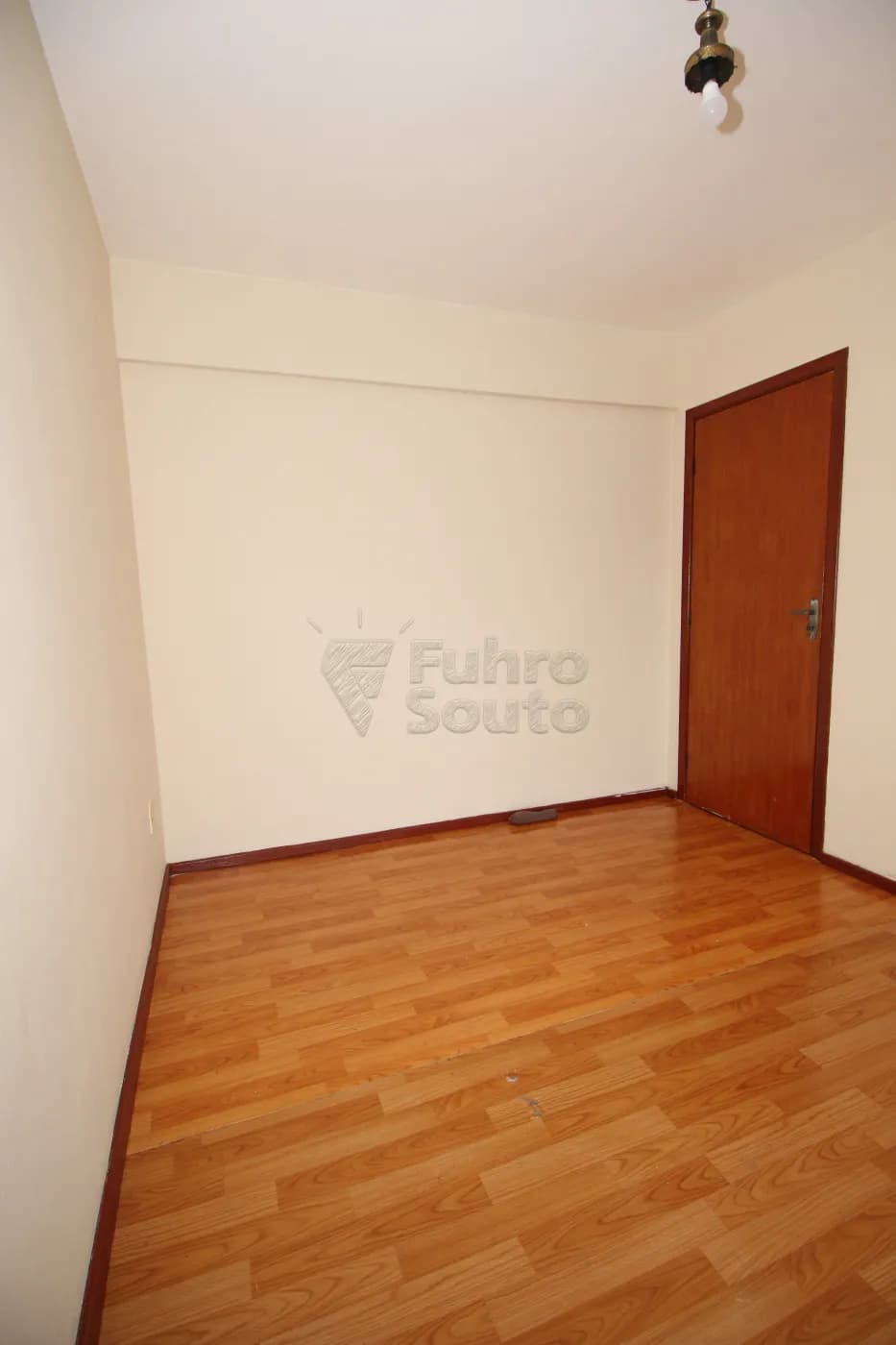 m1kv4l-pelotas-apartamento-padrao-centro-03-05-2024_00-51-22-9.webp