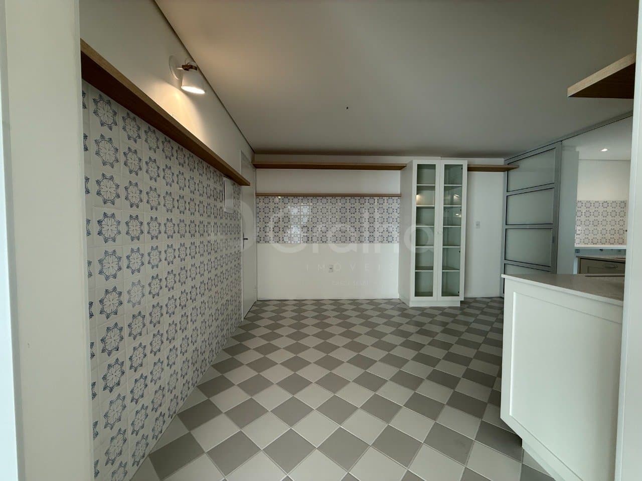 m7oekt-i1WorJSoX2j9657M9G74_436776a29a072840bd.jpg