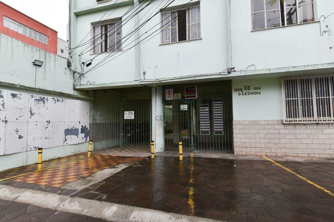 m8jk77-apartamento-1-quarto-no-pelotas-fachada.jpg