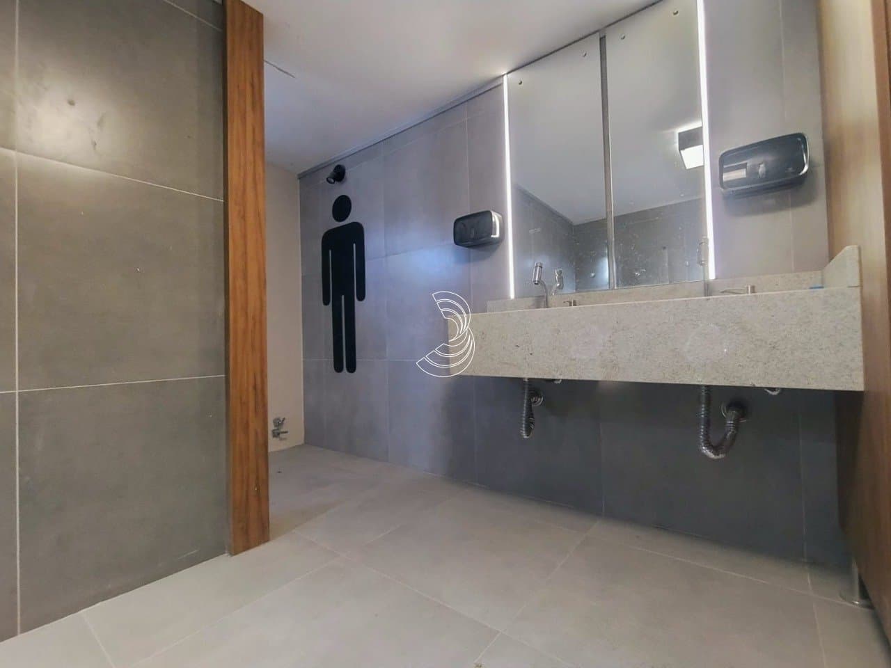 mj0w55-i414x3cc9N43943ha9CG5_186186967d1ad8543f.jpg