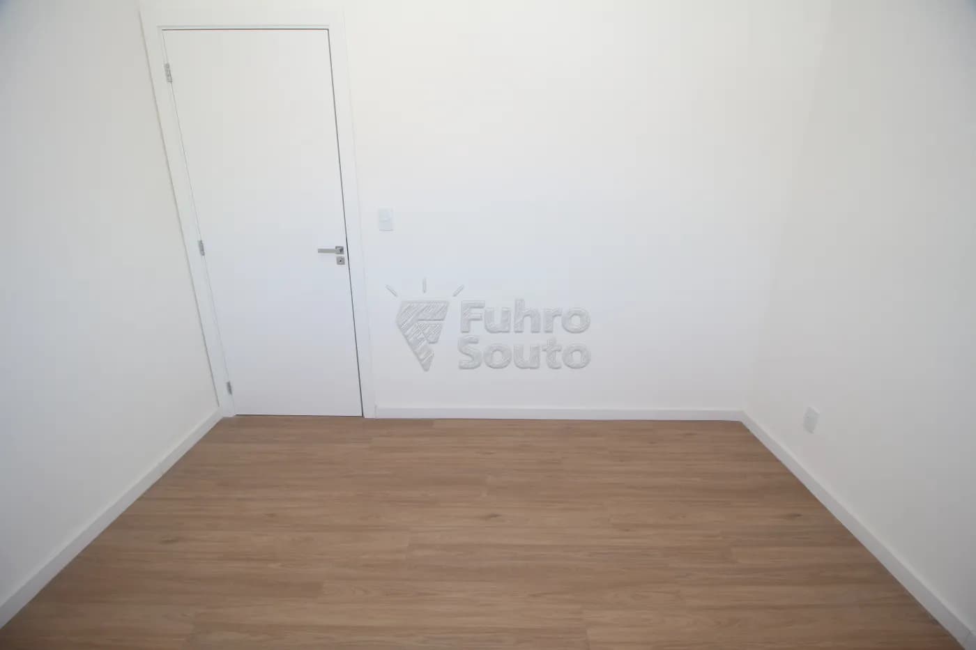 mm83gl-pelotas-apartamento-padrao-centro-08-01-2025_00-21-43-18.webp