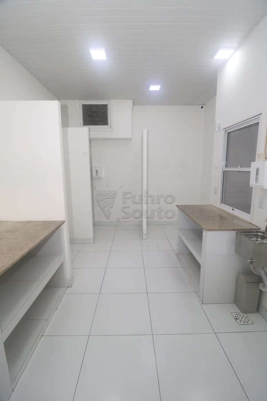 mndgl-pelotas-comercial-sala-fora-de-condominio-centro-06-05-2026_00-23-49-69fab4456e70d.webp