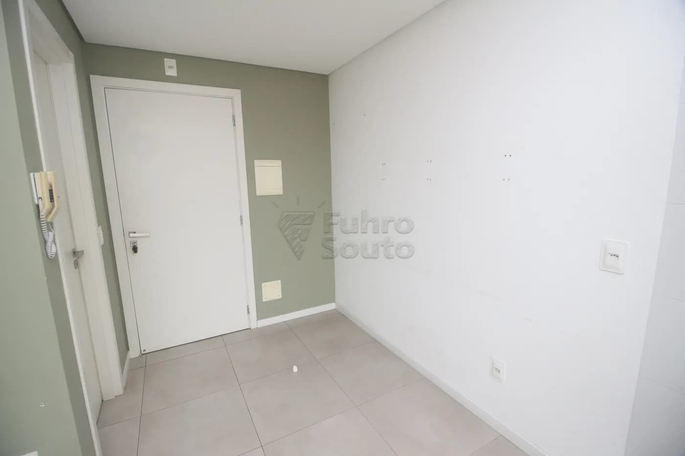 mnxv1-pelotas-apartamento-padrao-centro-04-09-2025_19-58-43-8.webp