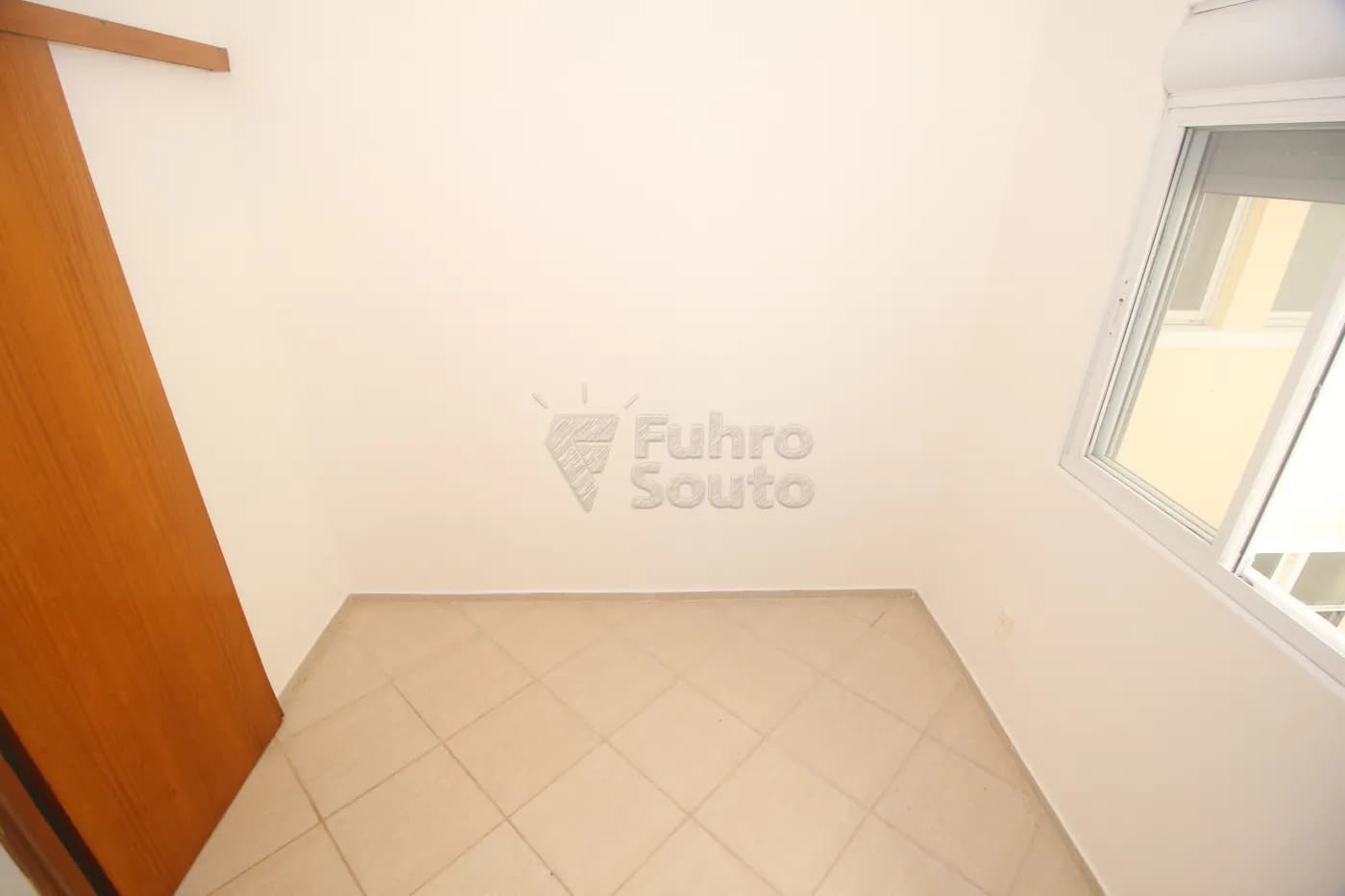 mqigx-pelotas-apartamento-padrao-centro-27-10-2025_22-33-23-11.webp