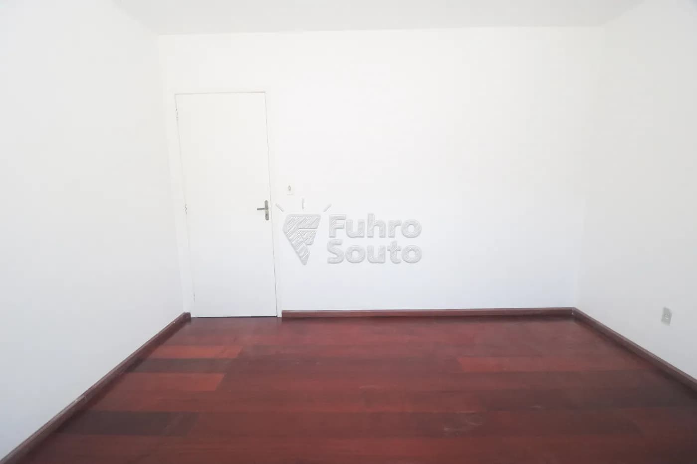 mra986i-pelotas-apartamento-padrao-centro-27-05-2026_01-14-22-6a166f9e821fc.webp