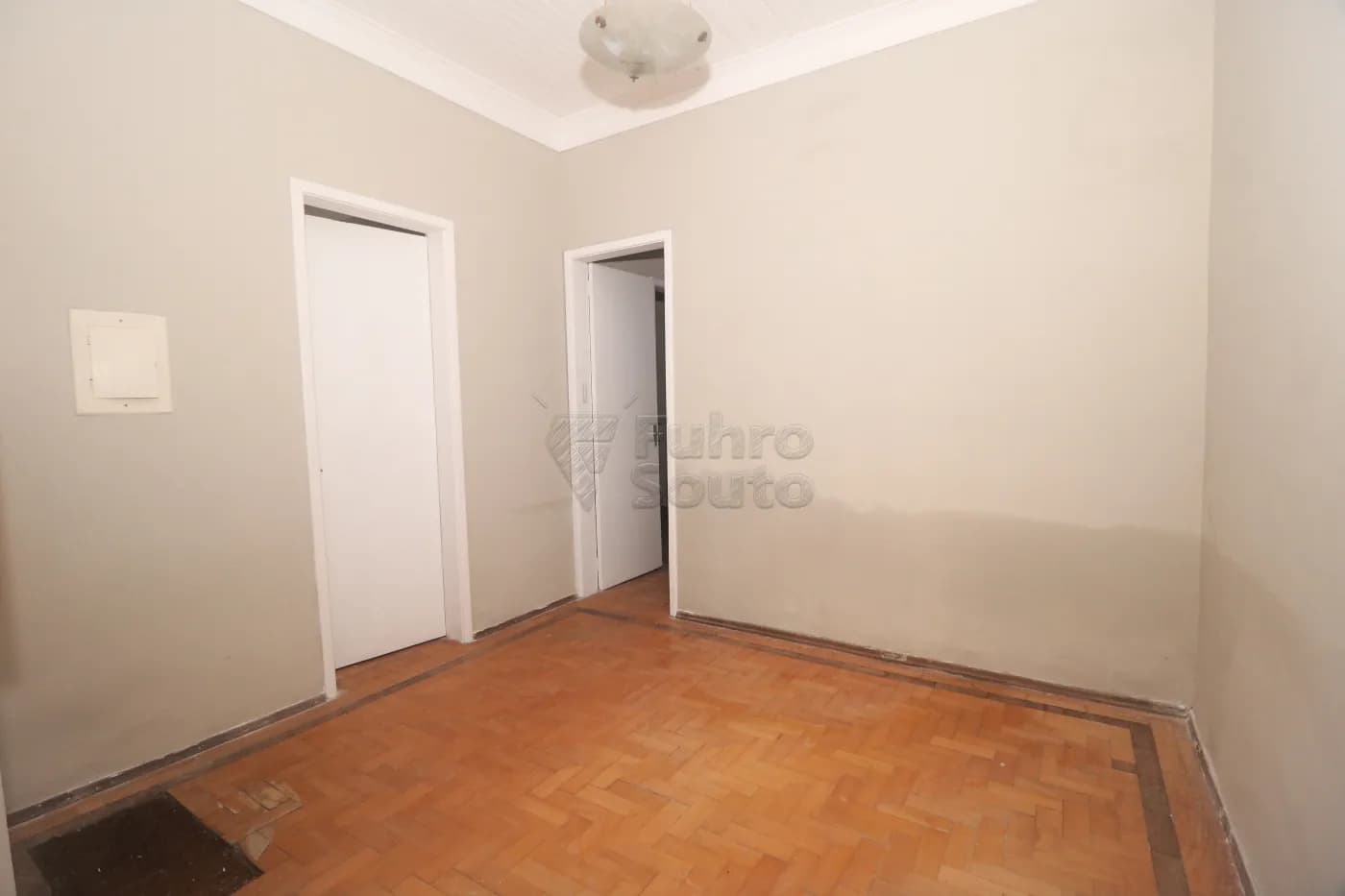 muv7qq-pelotas-casa-padrao-centro-10-07-2026_00-16-23-6a506407eea5b.webp