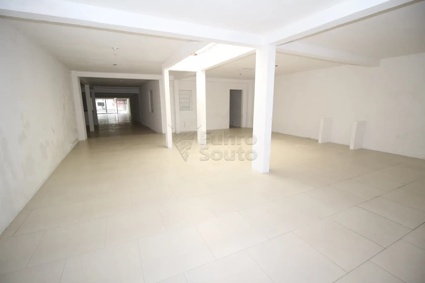 mxs415-pelotas-comercial-predio-centro-06-01-2024_18-40-33-9.webp