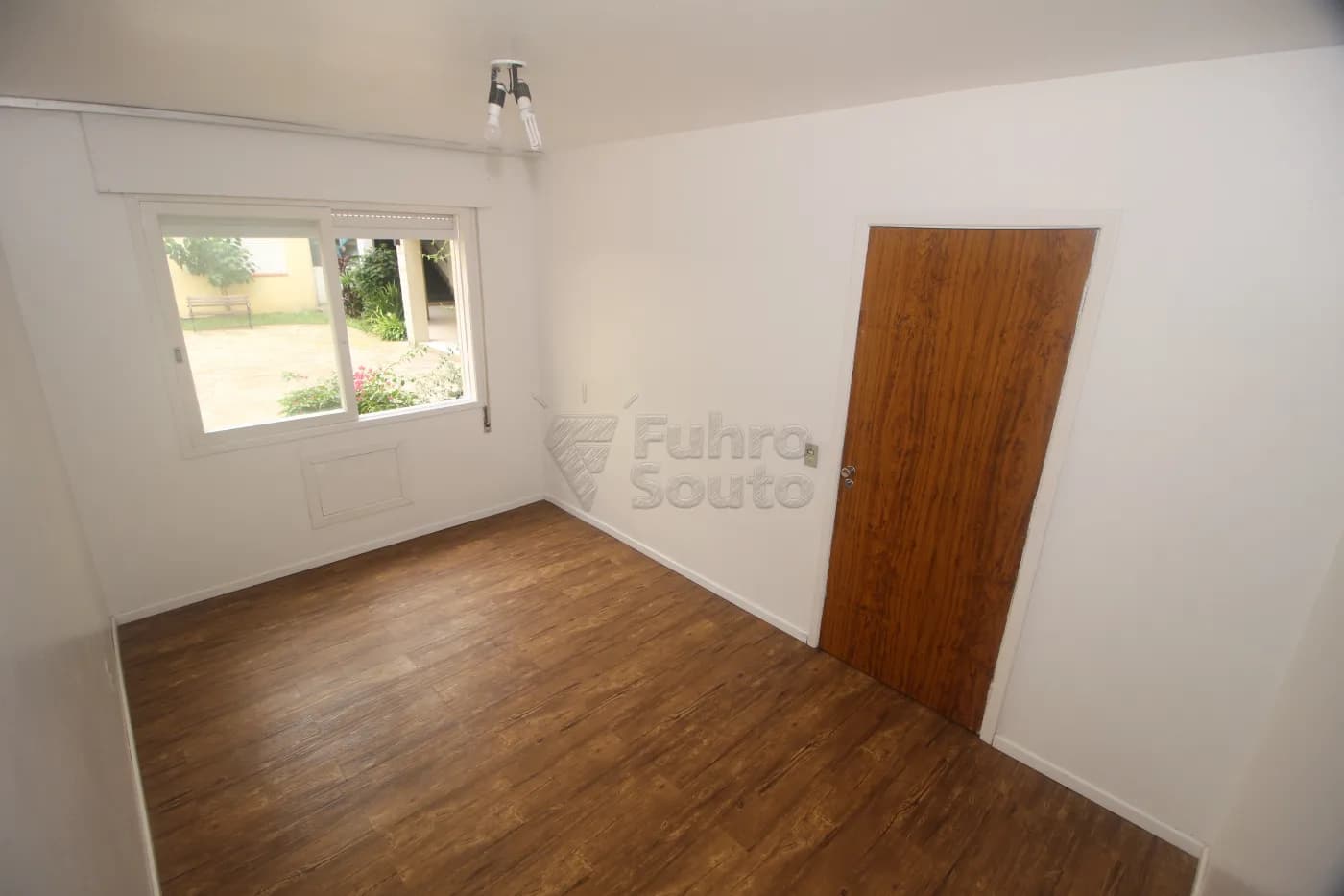 mz7x2-pelotas-apartamento-padrao-centro-15-04-2025_00-16-27-10.webp