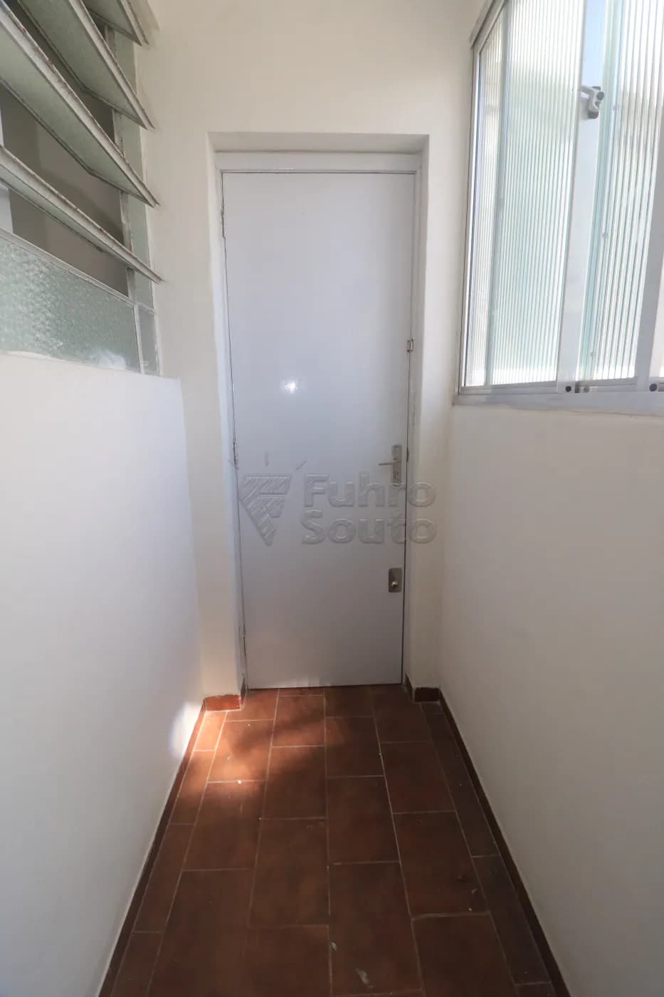mzp44-pelotas-apartamento-padrao-centro-29-11-2025_07-06-17-27.webp