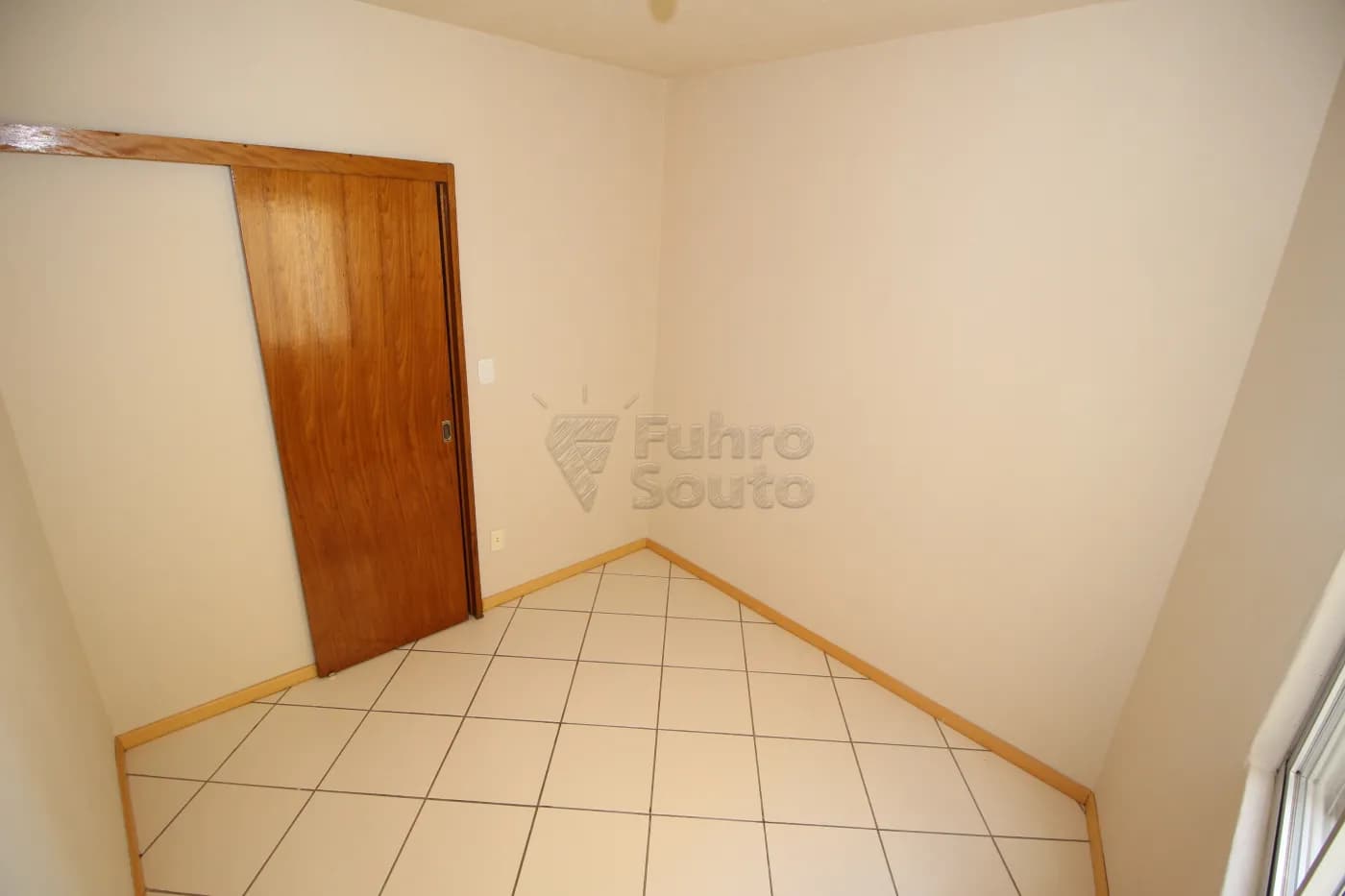 n0zuz7-pelotas-apartamento-padrao-centro-19-12-2024_19-49-34-7.webp