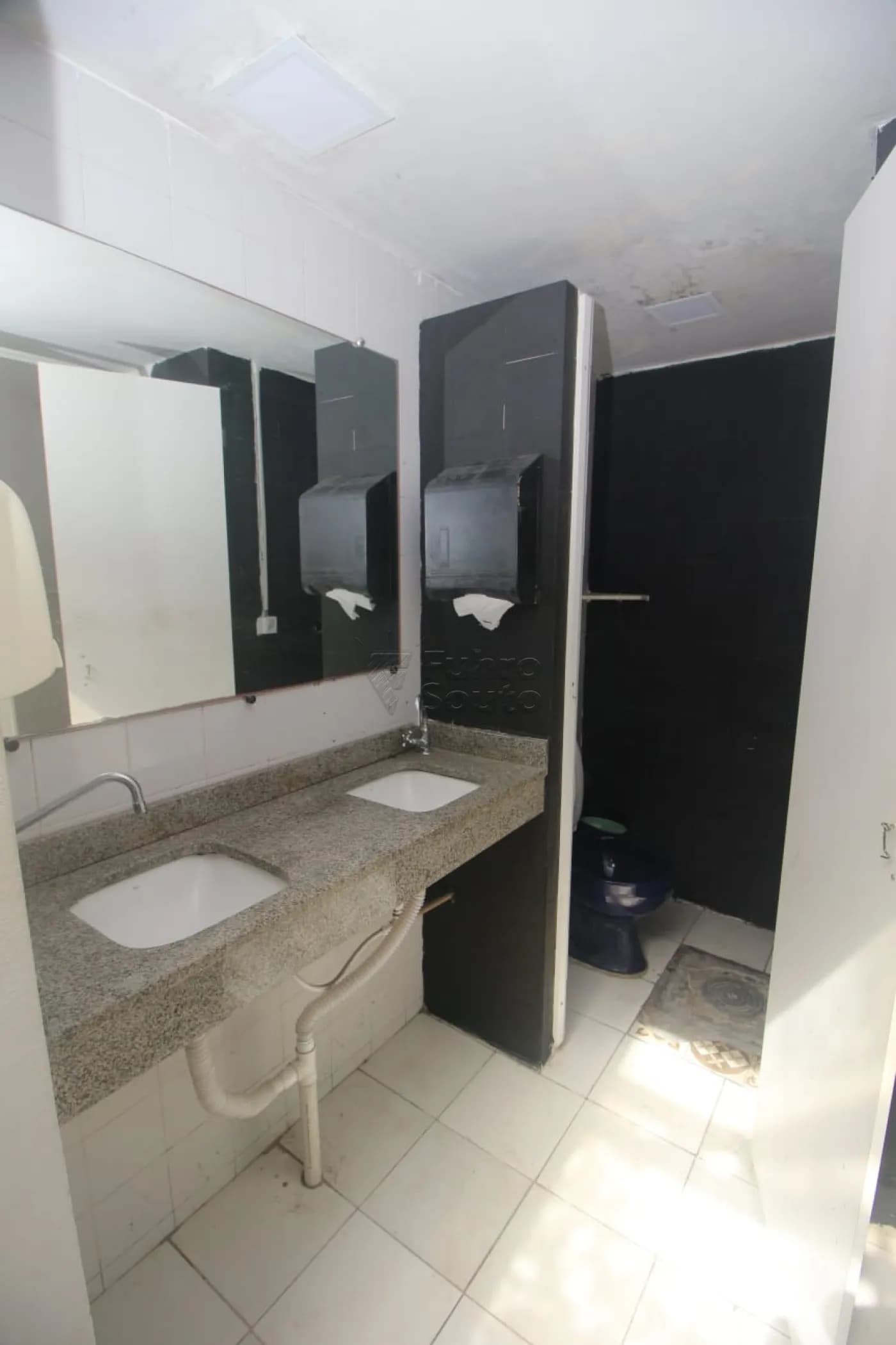 n505jn-pelotas-comercial-predio-centro-23-10-2025_14-00-51-33.webp