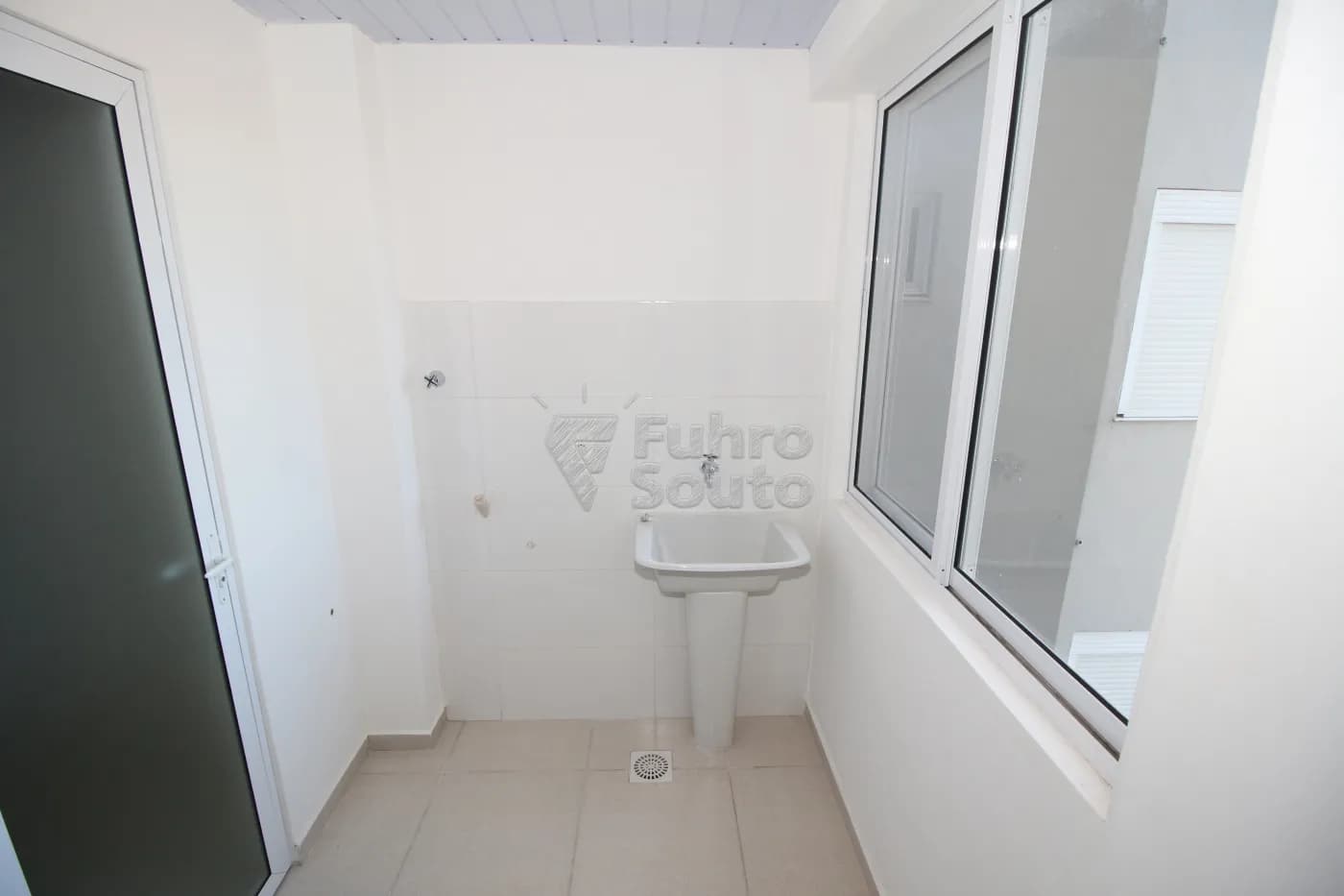 nedw29-pelotas-apartamento-padrao-centro-16-05-2024_00-46-04-15.webp