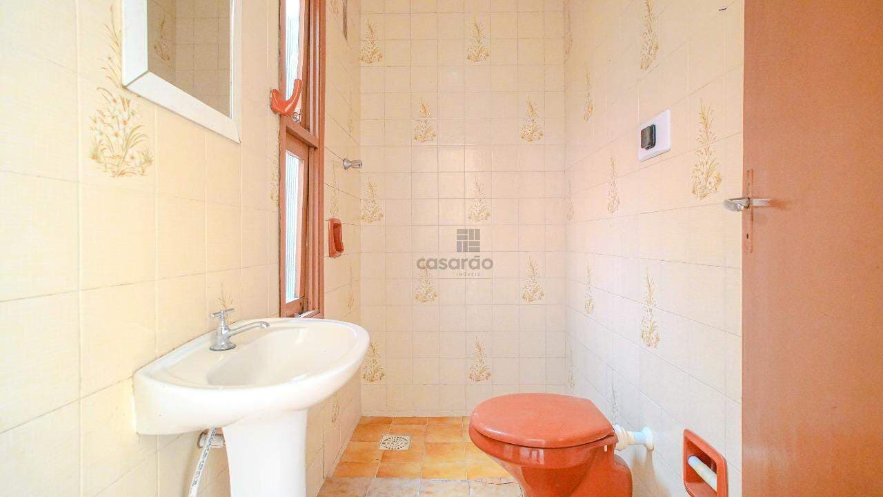 nm67qc-casa-3-quartos-no-pelotas-banheiro-auxiliar-2.jpg