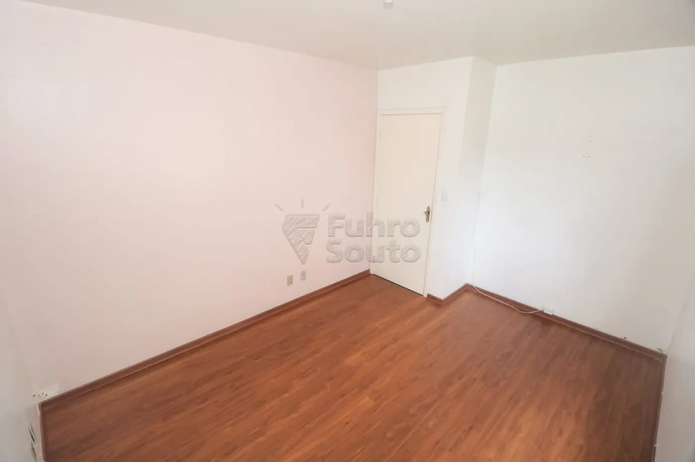 nomuzl-pelotas-apartamento-padrao-centro-22-01-2026_09-57-07-69721ea354cc9.webp