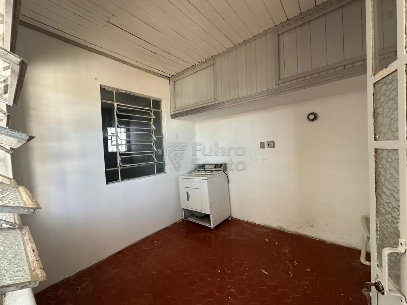 nr9h8m-pelotas-casa-padrao-x_porto-08-01-2026_15-33-22-695ff872c55f7.webp