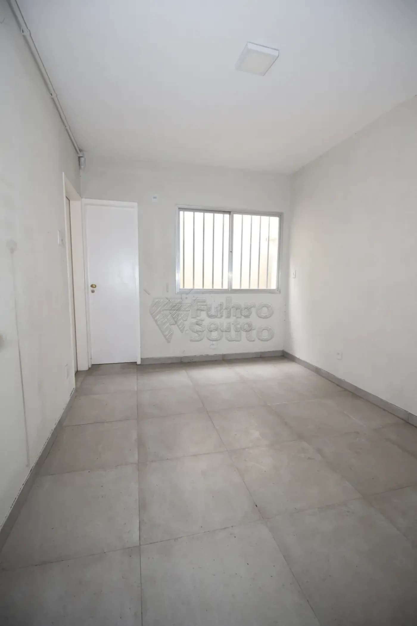 o1rn5s-pelotas-comercial-predio-centro-14-06-2024_12-18-57-9.webp