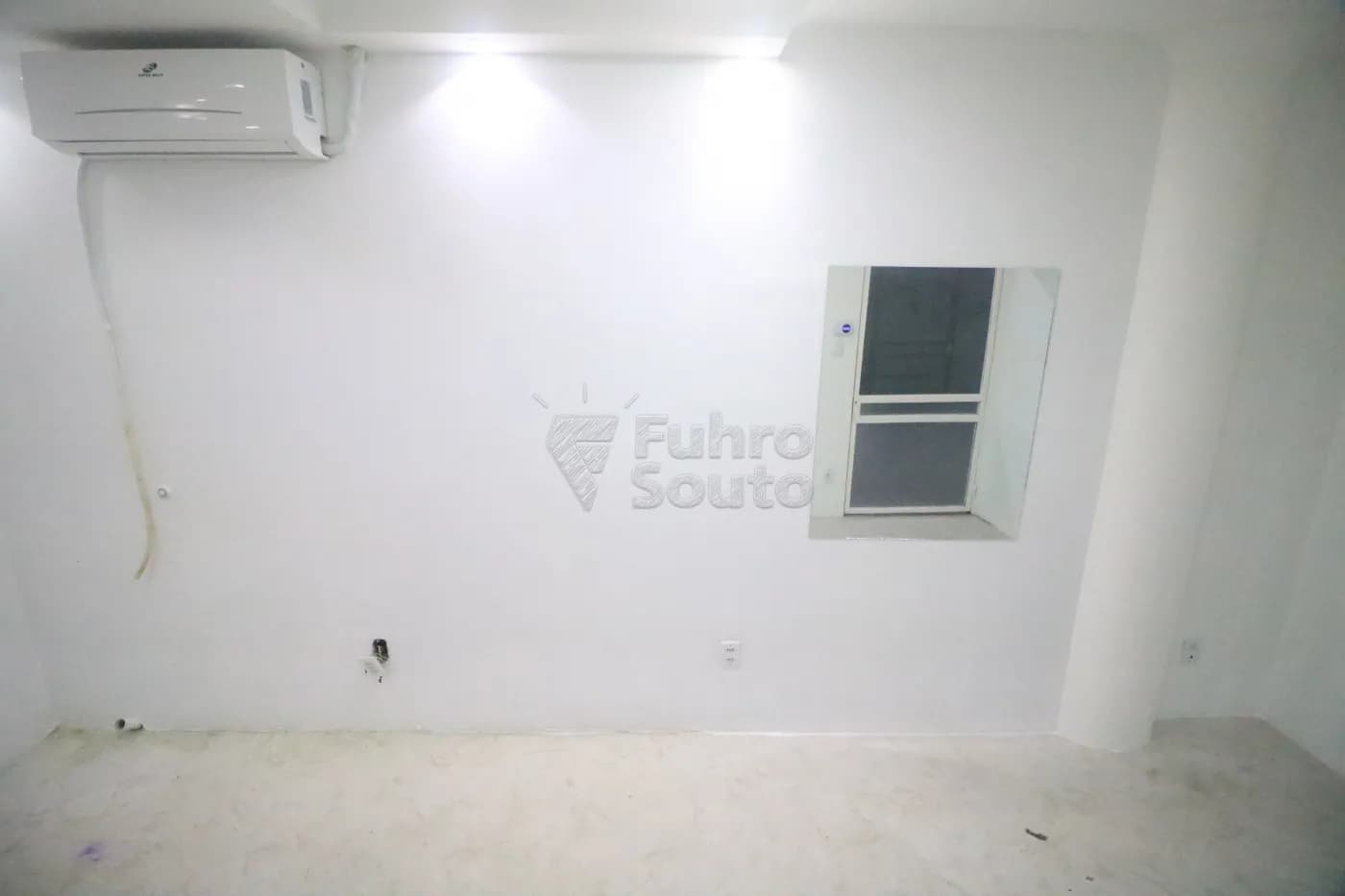 o1sk0e-pelotas-comercial-sala-em-condominio-centro-22-05-2026_01-42-28-6a0fdeb466838.webp