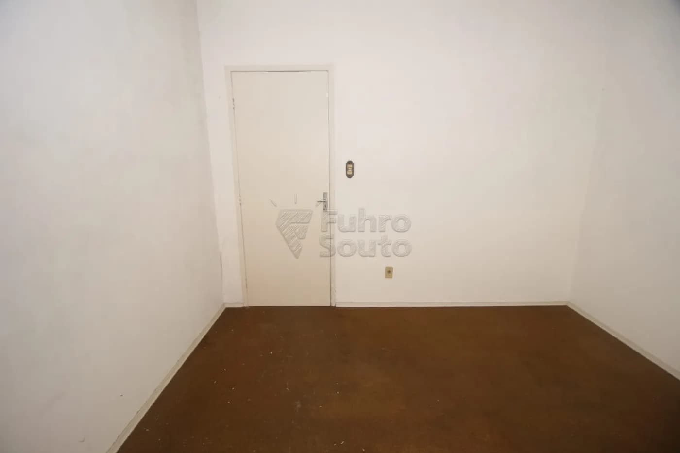 o205ei-pelotas-apartamento-padrao-centro-23-10-2025_11-02-20-8.webp