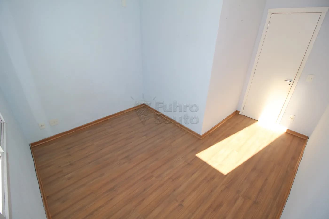 o5z69k-pelotas-casa-condominio-areal-17-05-2024_23-40-48-11.webp