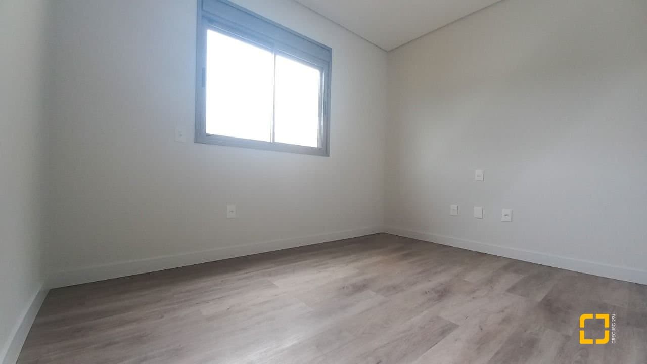 o6nr1l-irl52tX293CqvL35FkPD_521936786ad145407c.jpg