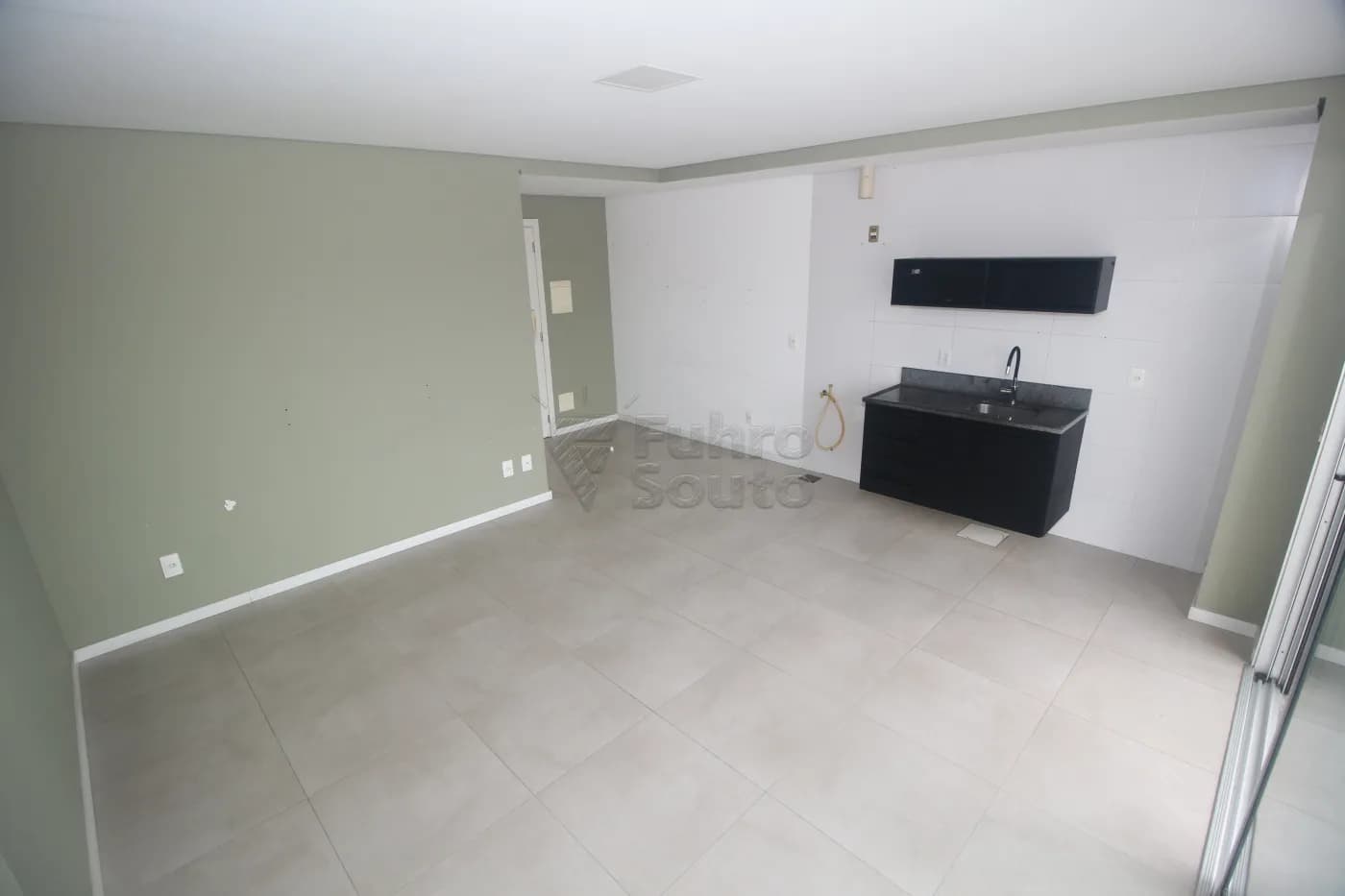 ocr0a-pelotas-apartamento-padrao-centro-04-09-2025_19-58-41-6.webp