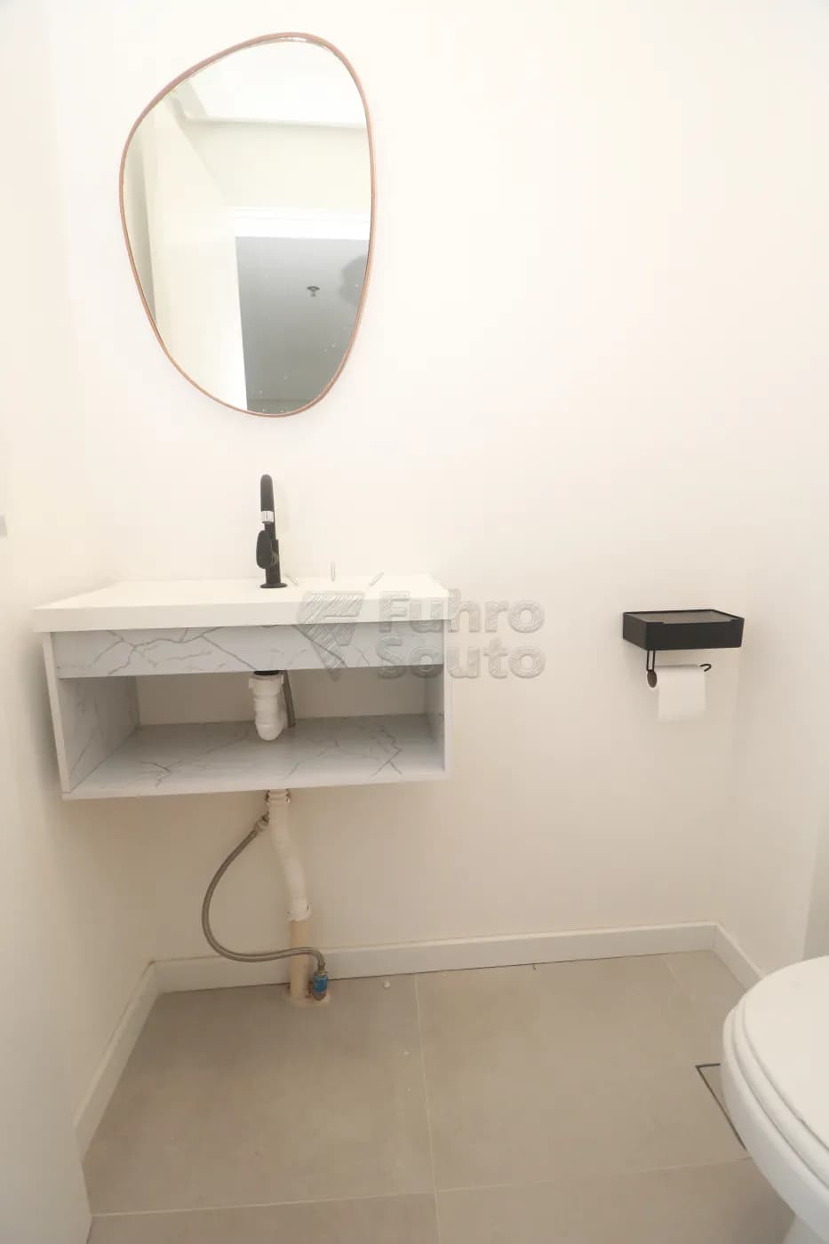 odud9g-pelotas-comercial-sala-em-condominio-sao-goncalo-06-05-2026_23-07-13-69fbf3d131674.webp