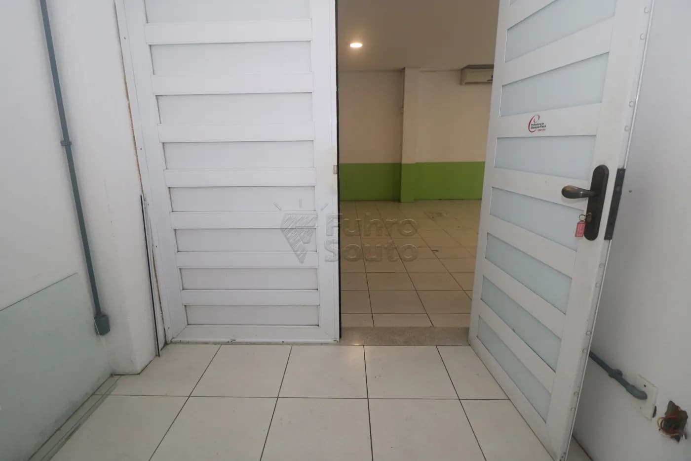 of2u0j-pelotas-comercial-predio-centro-16-07-2026_01-33-29-6a585f192e52b.webp