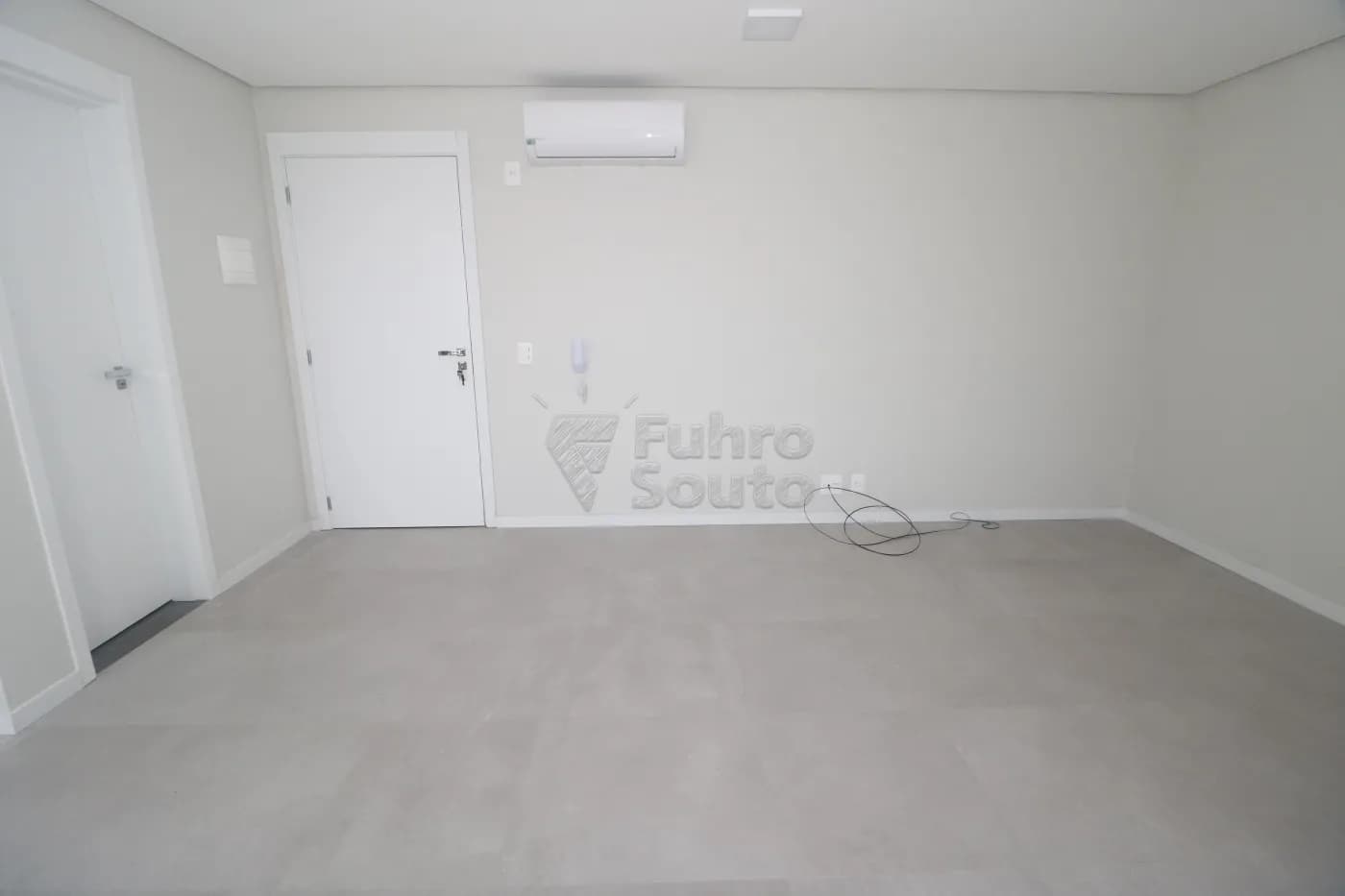 ofd4l-pelotas-comercial-sala-em-condominio-sao-goncalo-06-05-2026_23-07-06-69fbf3ca57bad.webp